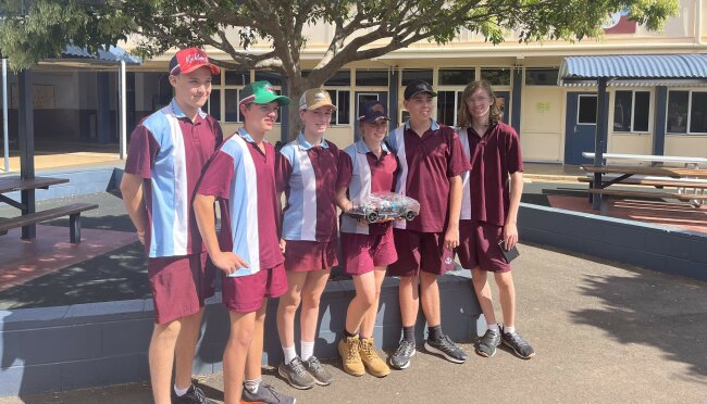 student suprise with hydrogen cars